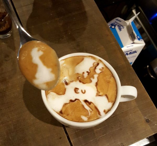 Le Brexit dans une tasse de café