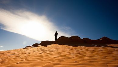 Deserts insolites : Les dunes et formations rocheuses étranges à explorer
