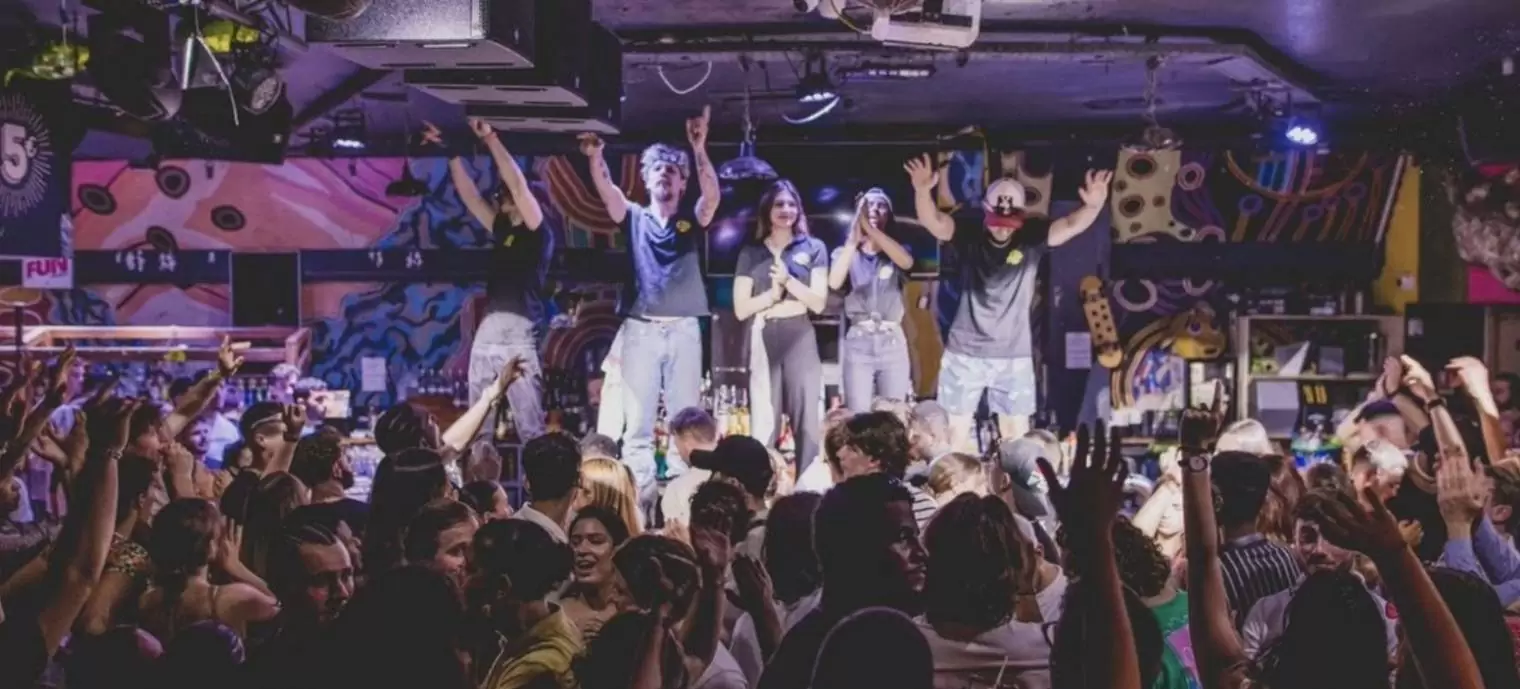 bar Montpellier boîte de nuit ambiance festive concert